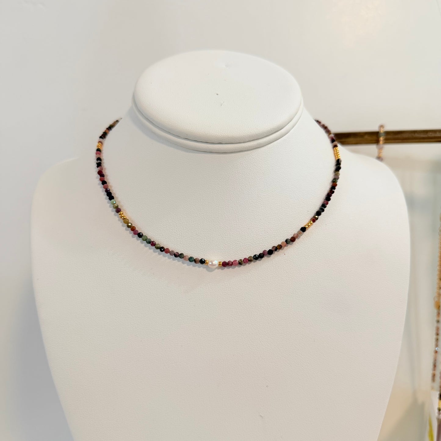 Short Bead Necklace