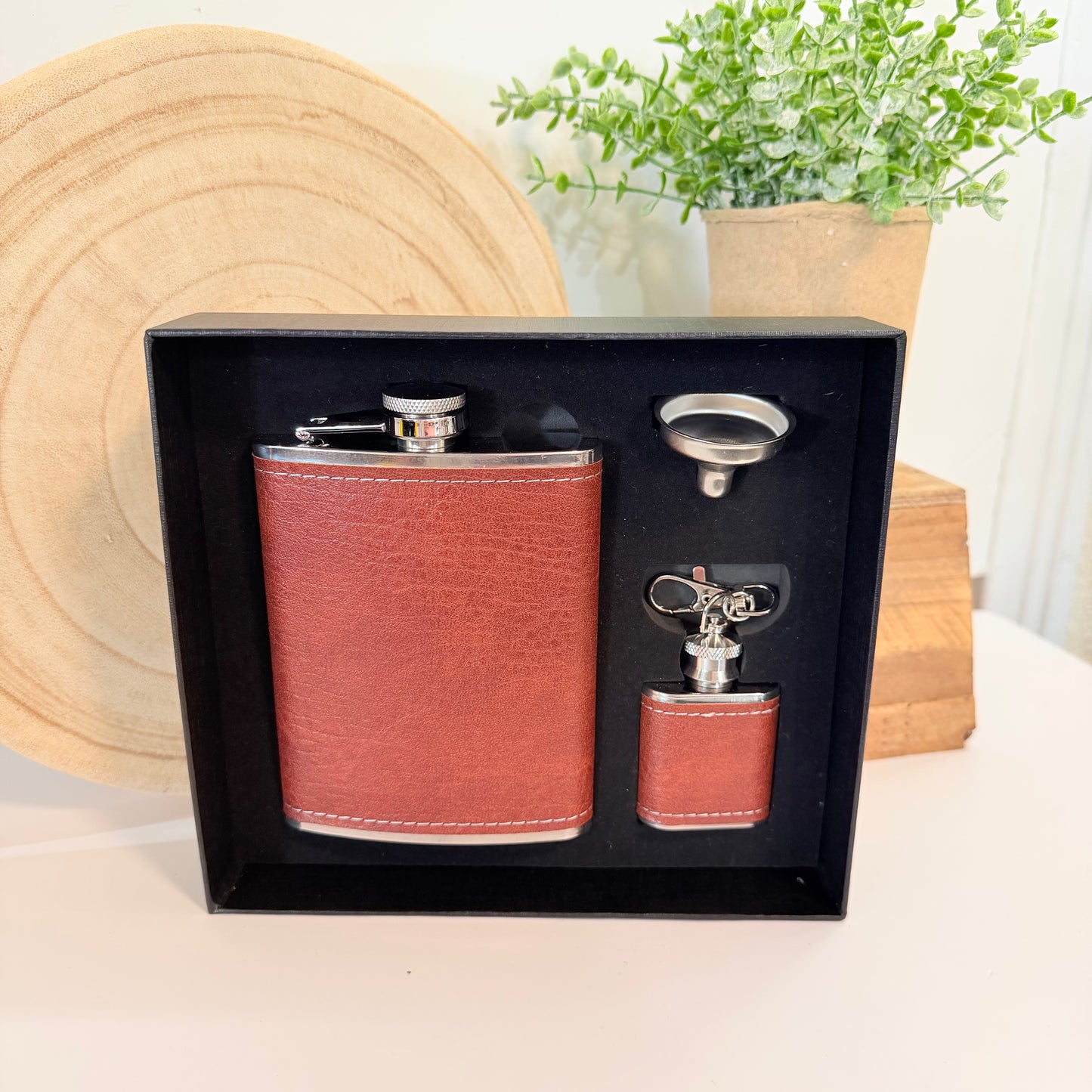 Brown Pebble Flask Set
