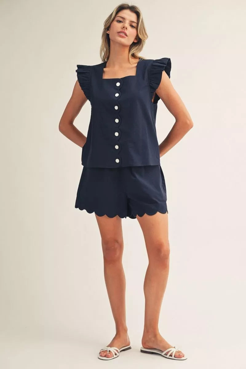 Scalloped Short