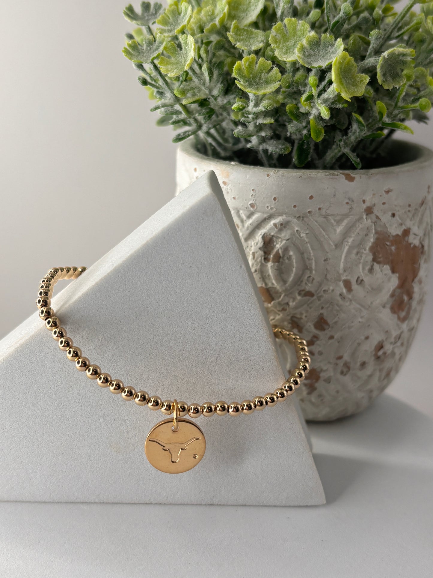enewton ecollegiate Extends Classic Gold 3mm Bracelet- UT Austin Disc