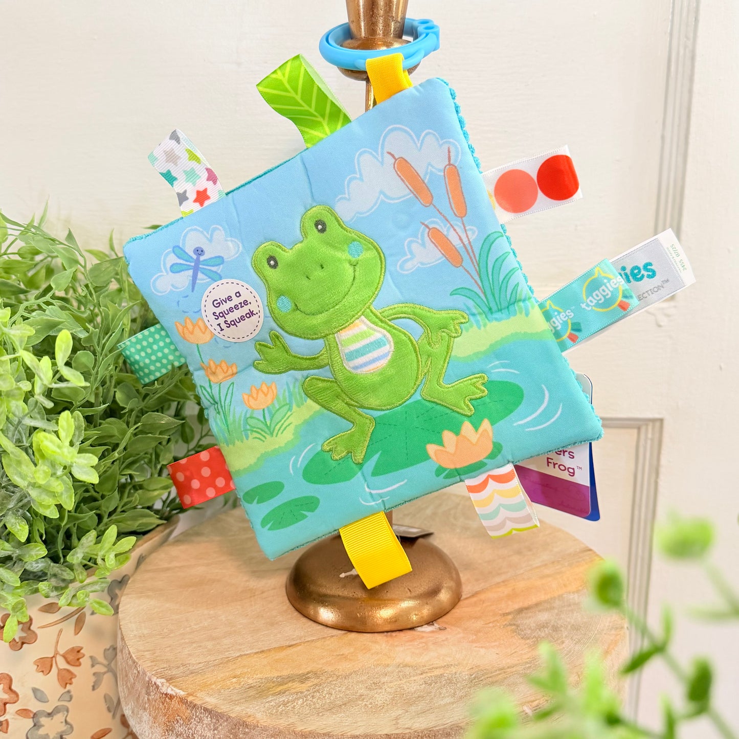 Taggie Frog Crinkle Toy