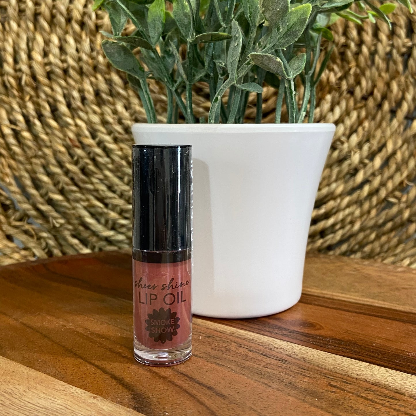 Caren Lip Oil