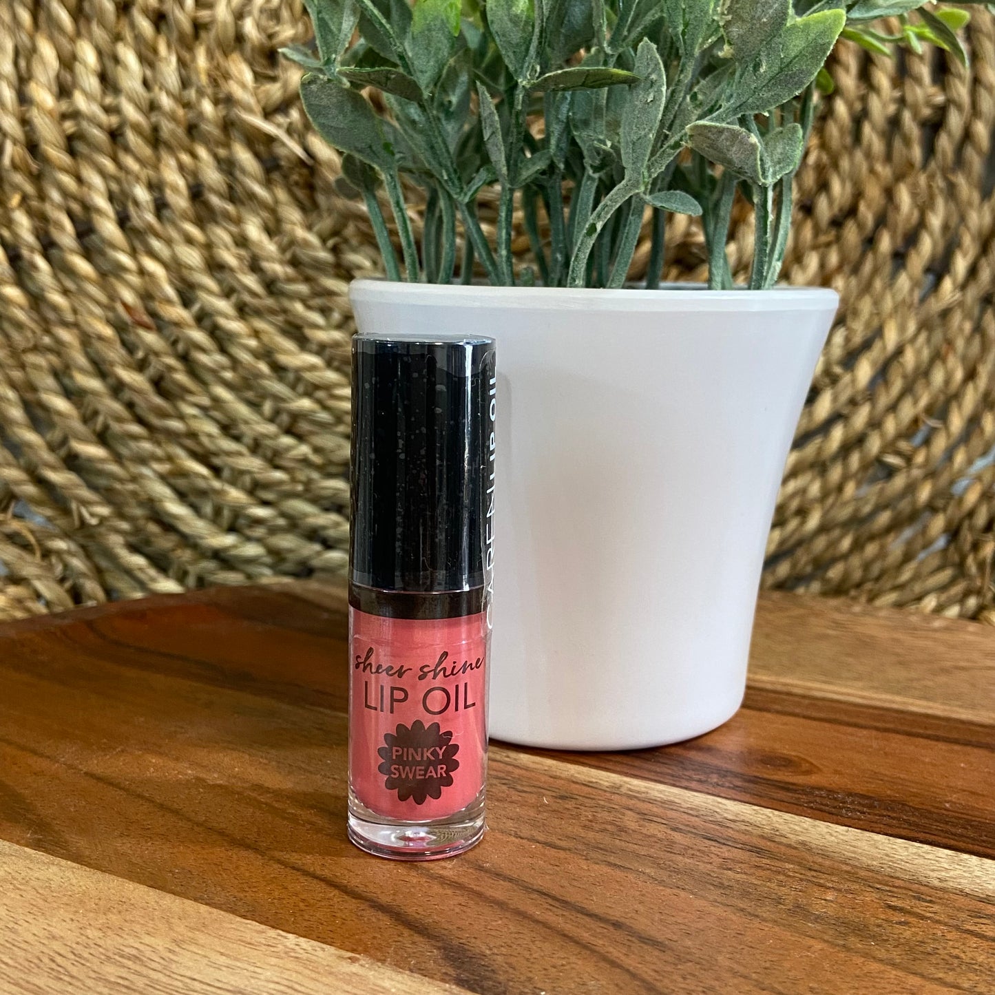 Caren Lip Oil