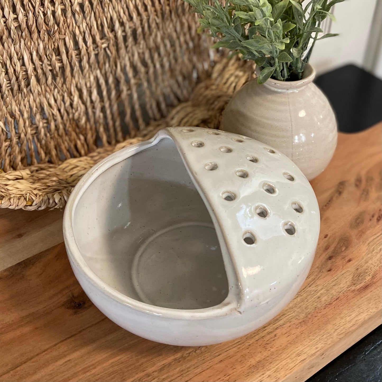 Stoneware Strainer Bowl