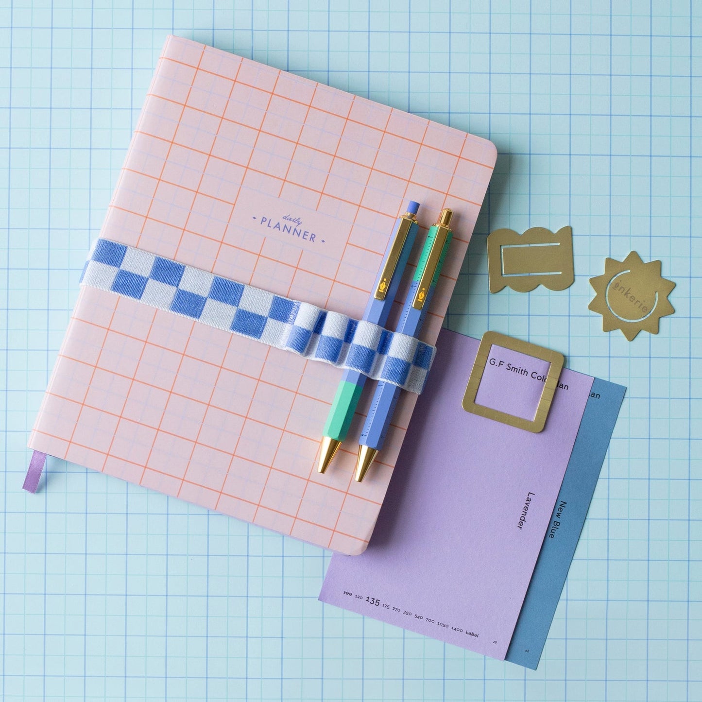 Book Band Pen Holder