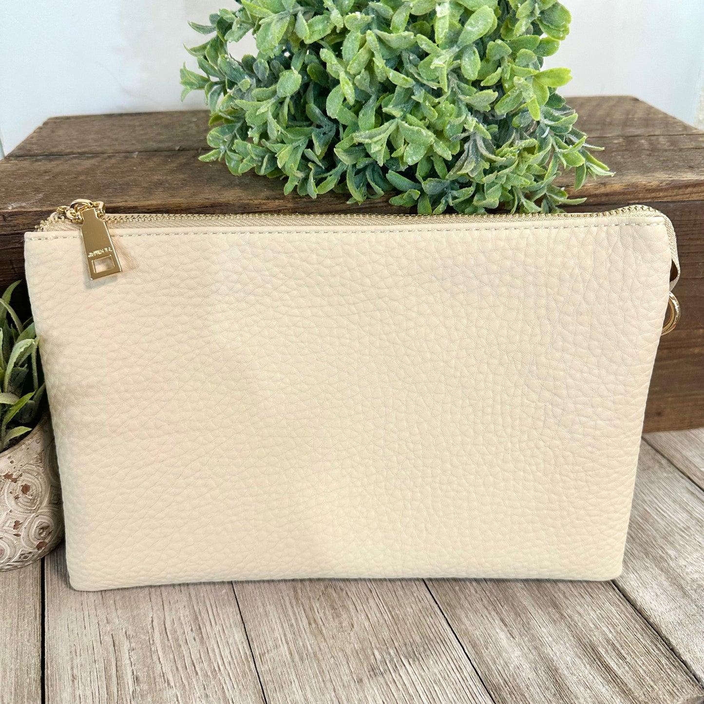 Jen & Co Izzy Crossbody