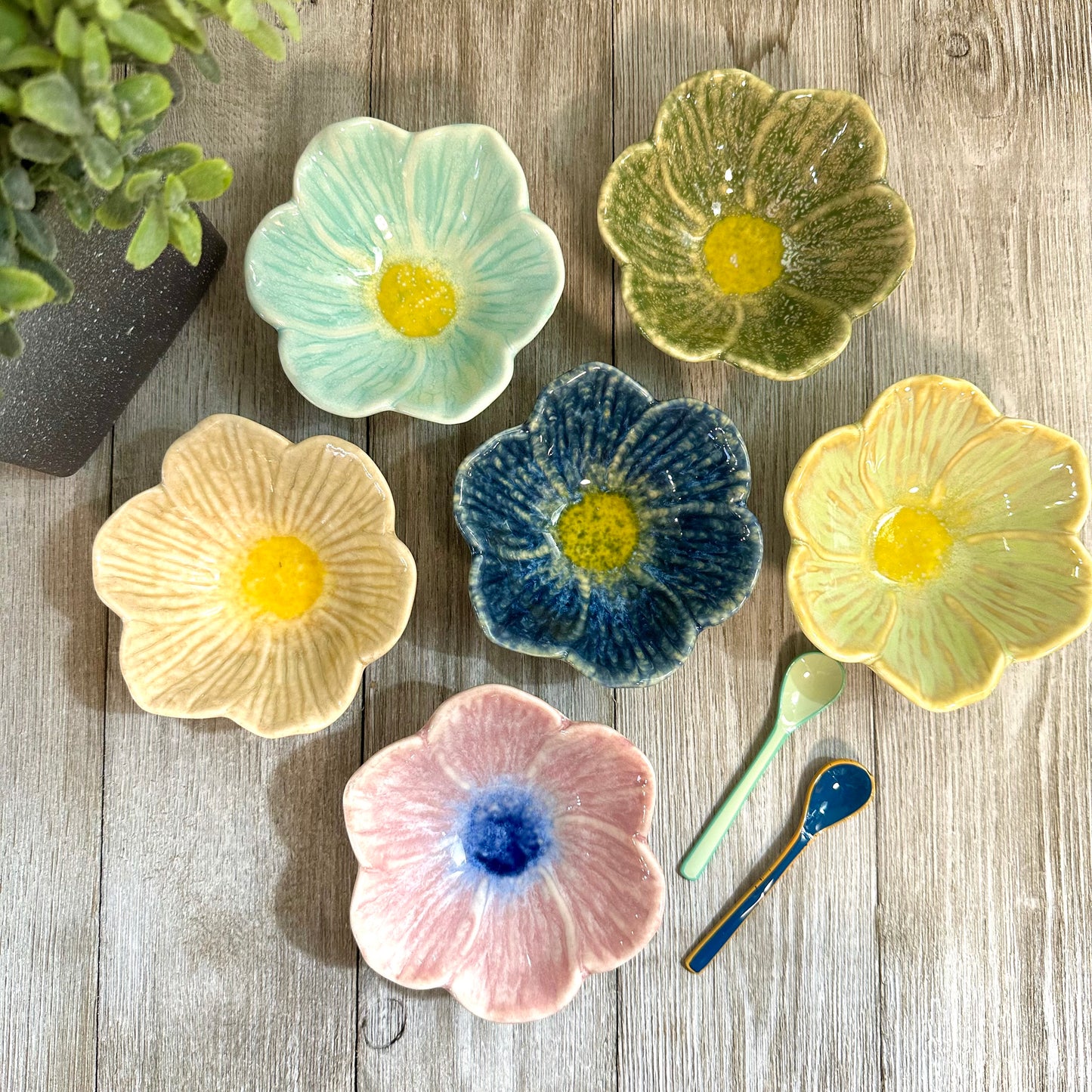 Flower Stoneware Bowl