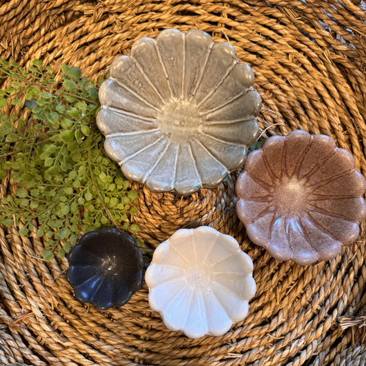 Set of 4 Stoneware Flower Bowls