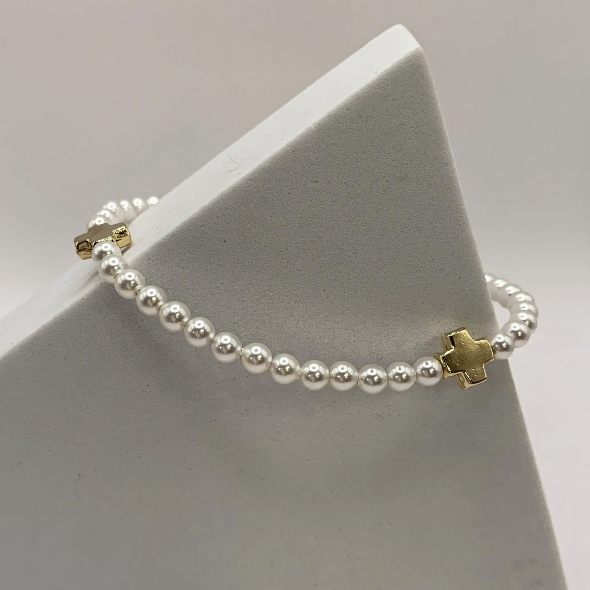 Brac-PearlCross_edited.jpg