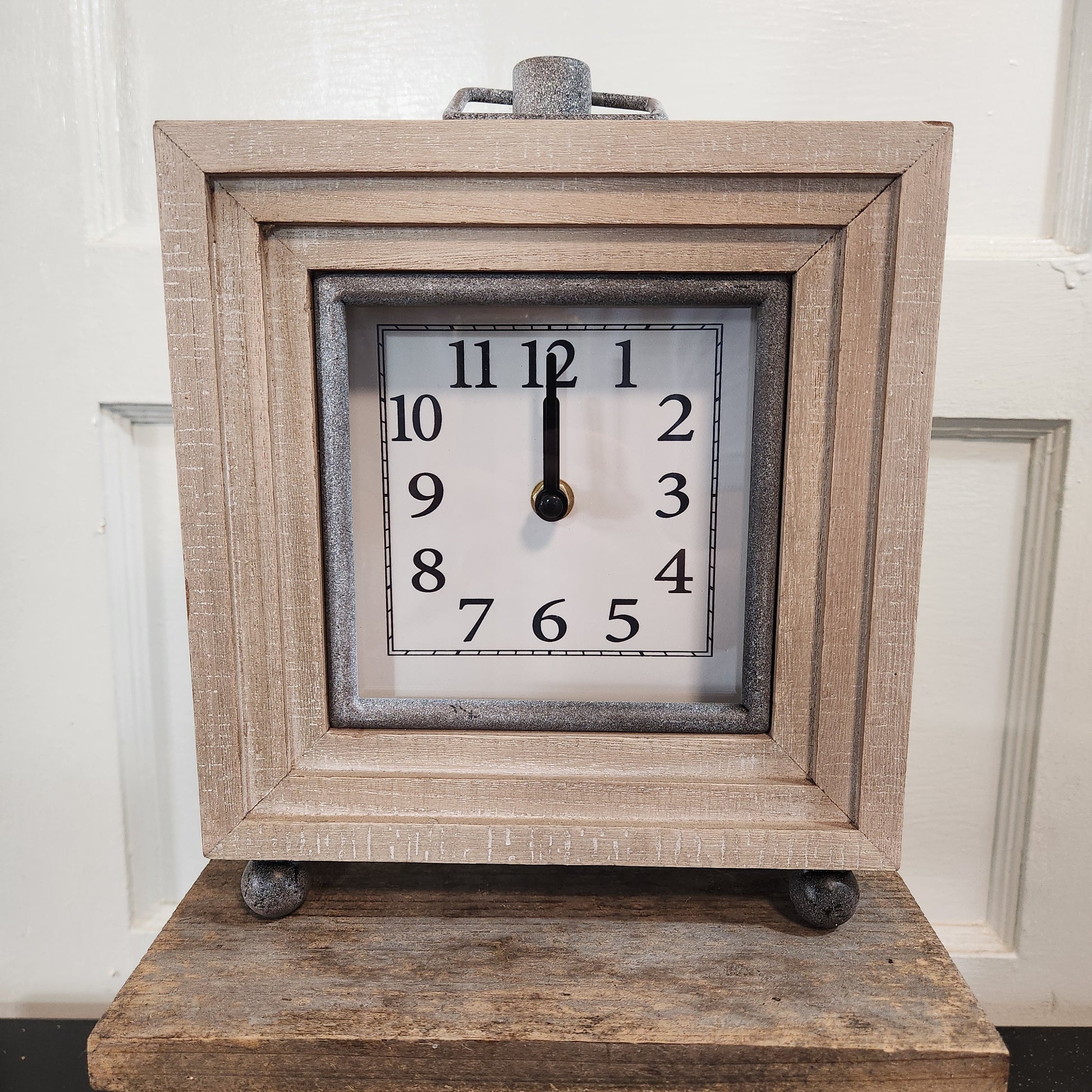 ClockSquare.jpg
